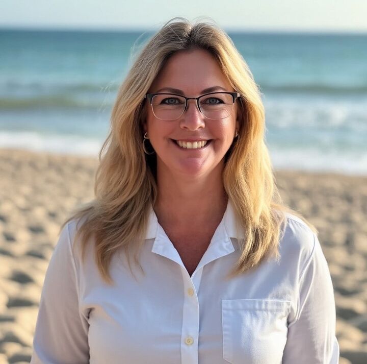 Lisa Ball, Real Estate Salesperson in Brick, Solid Gold Realty