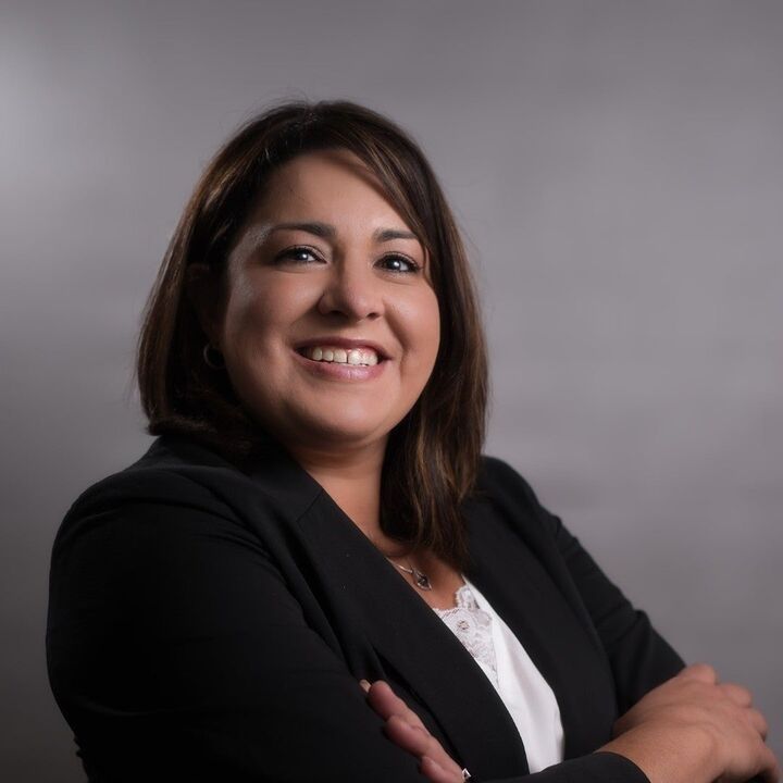 Angela Ruiz, Real Estate Salesperson in Santa Paula, Masters