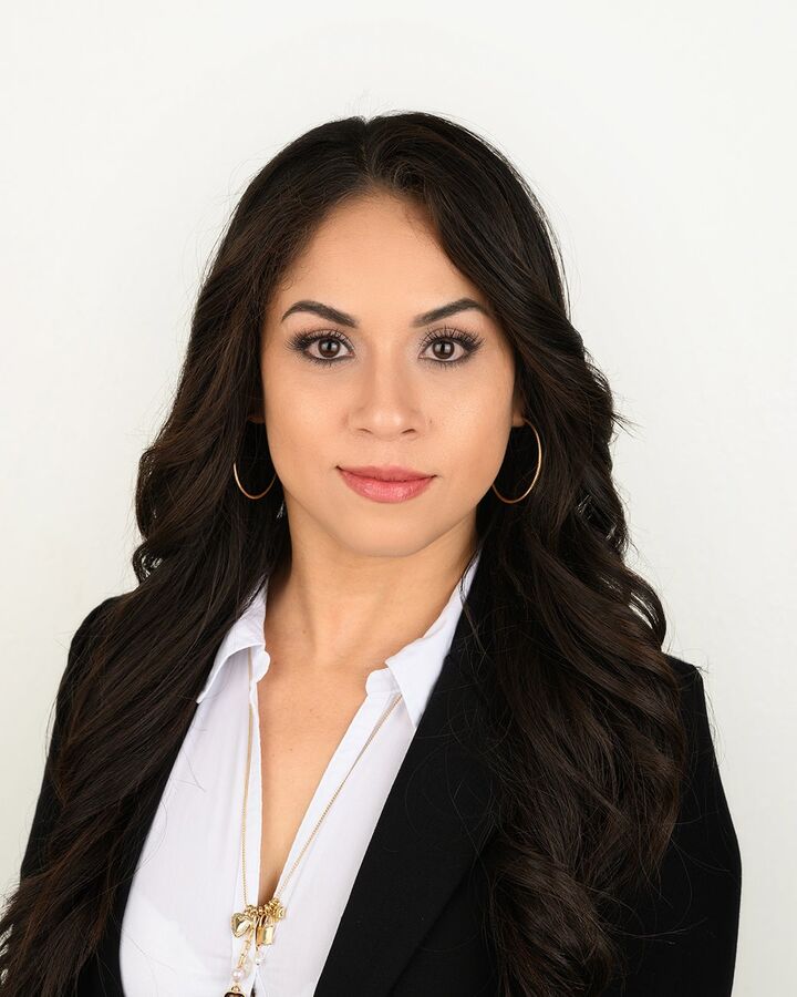 Rosa Garcia Cabrales, Real Estate Salesperson in Sioux City, Associated Brokers Realty, Inc.