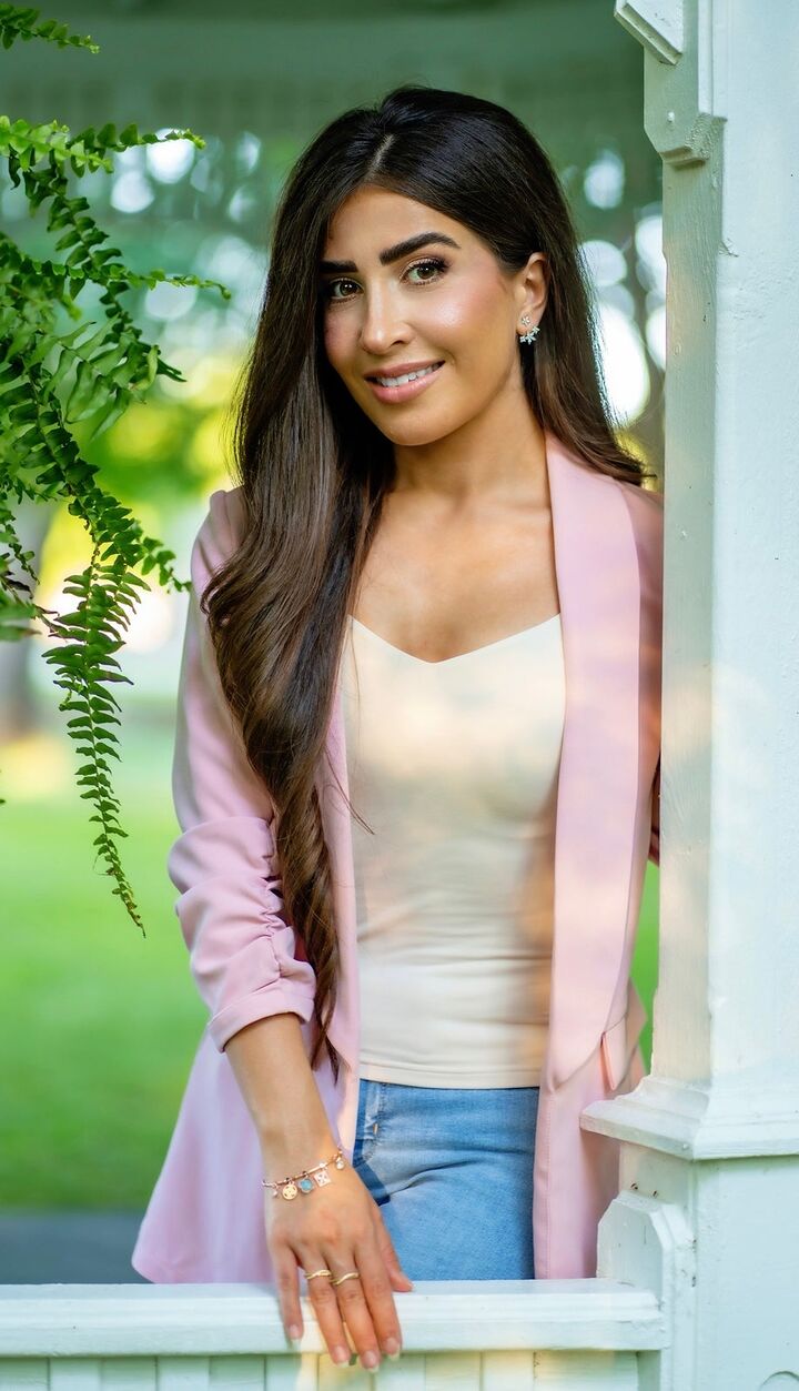 Sonia Gazi,  in Troy, Professionals