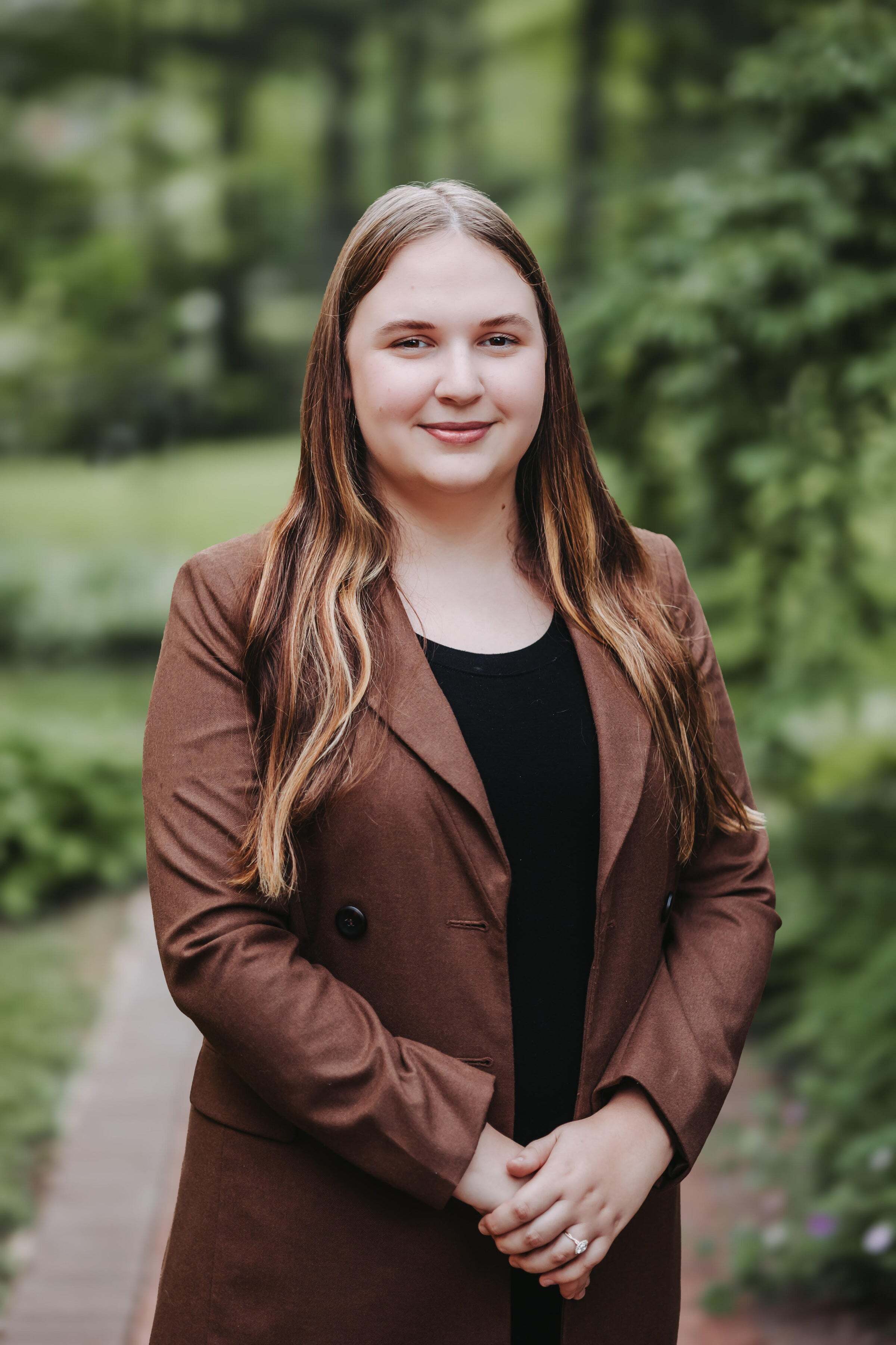 Olivia Craig, Real Estate Salesperson in New Franklin, Schmidt Family of Companies