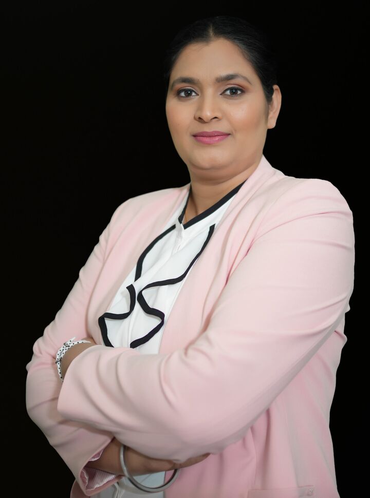 Sharon Grewal, Real Estate Broker in Greenwood, Scheetz