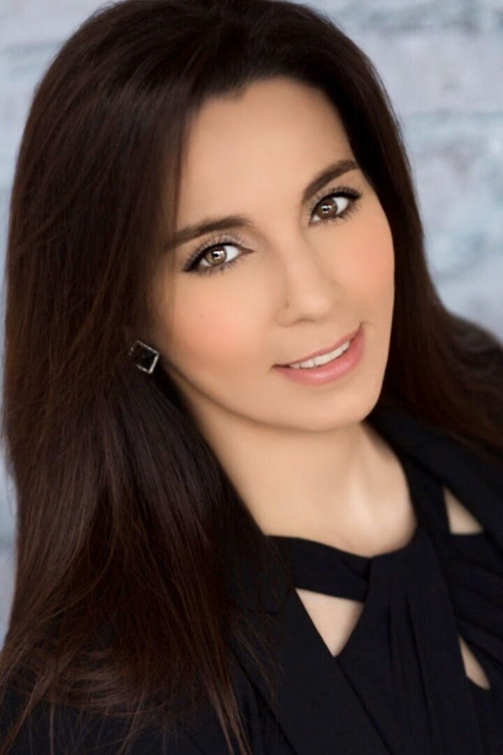 Liza Herimat,  in Northville, Professionals