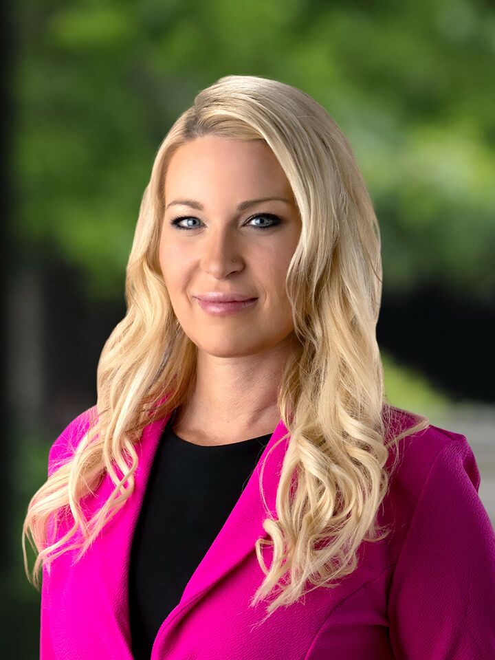 Stefanie Krause,  in Chicago, Urban Real Estate