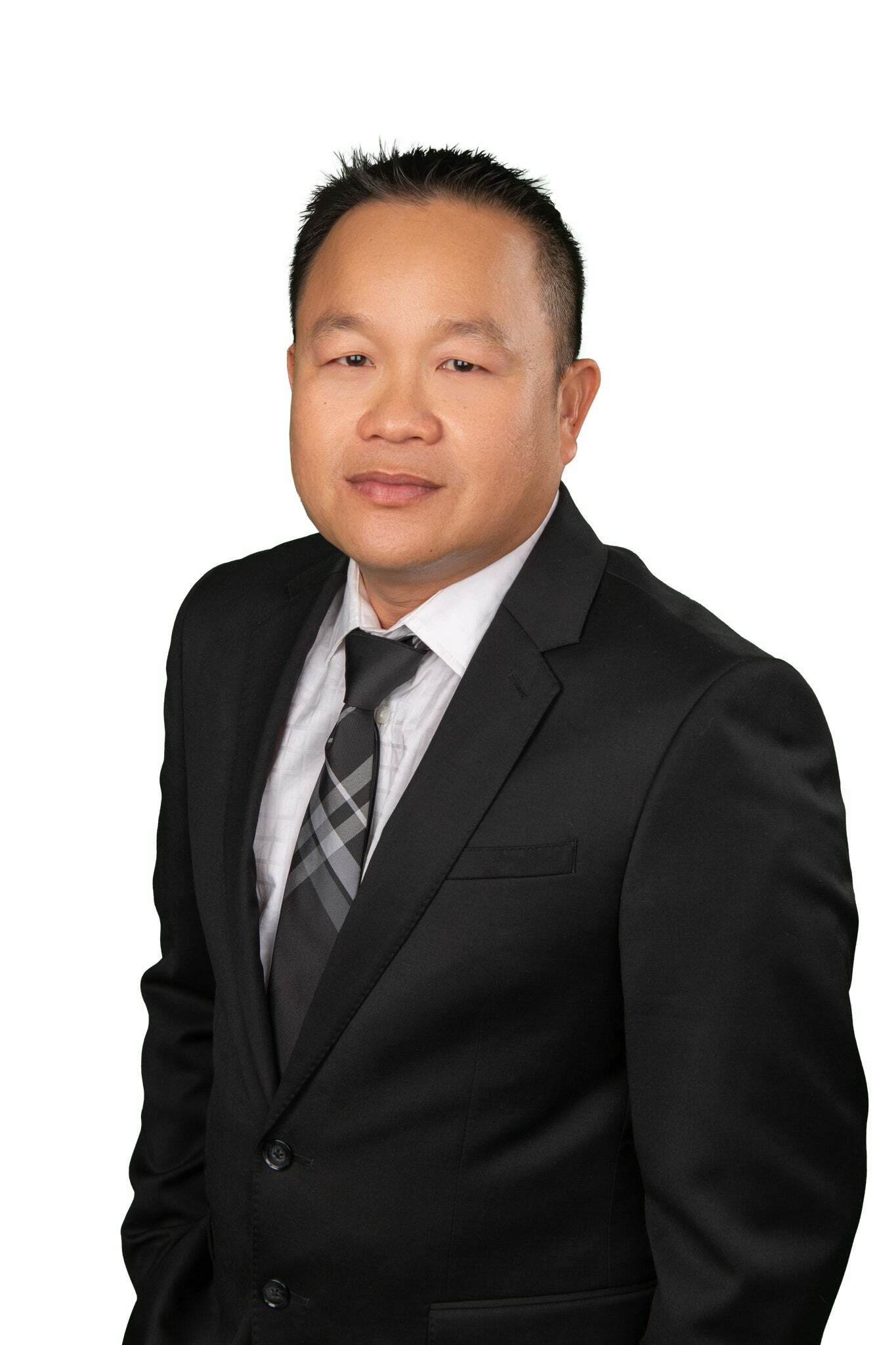 Nhan Nguyen, Real Estate Salesperson in Murrieta, Associated Brokers Realty