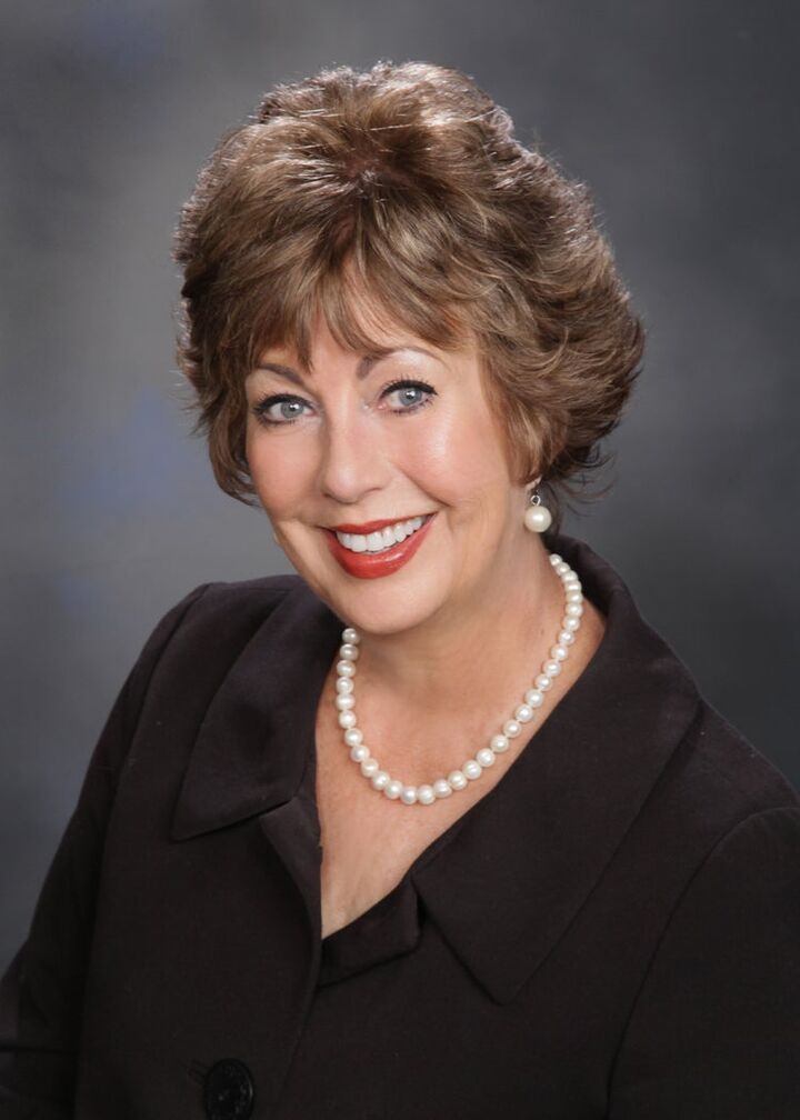 Debra Roth, Real Estate Broker in North Bend, Northstar