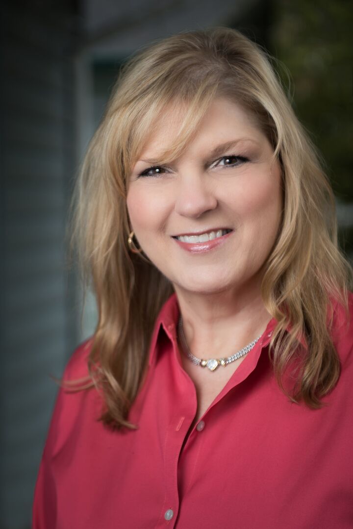 Joan Case, Real Estate Salesperson in Clackamas, North Homes Realty