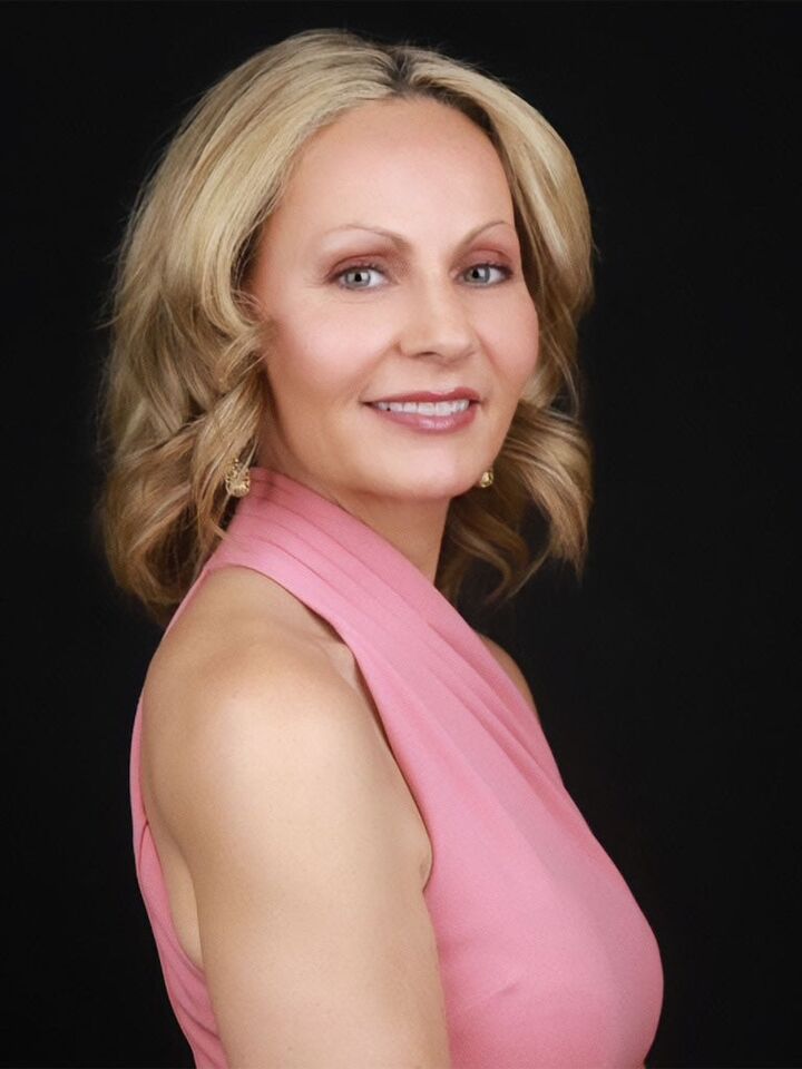 Sarah Stewart, Real Estate Salesperson in Palm Desert, Affiliated