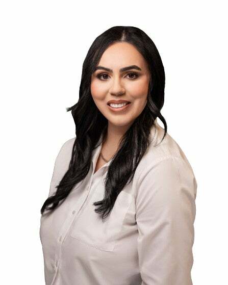 Yexenia Corona, Real Estate Salesperson in Bakersfield, Jordan-Link