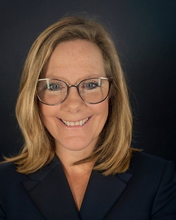 Mary Sagan, Real Estate Salesperson in Hampshire, New Heritage