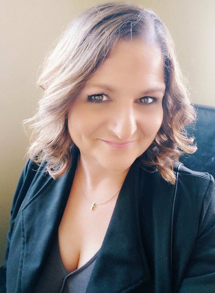 Eileen Vierra, Real Estate Salesperson in Tracy, Valley Central