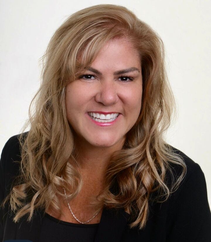Dena Martinez, Real Estate Salesperson in Alta Loma, Experience