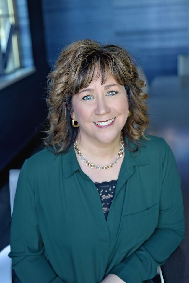 Irene Comeriato-Coulter, Real Estate Salesperson in Dayton, Heritage