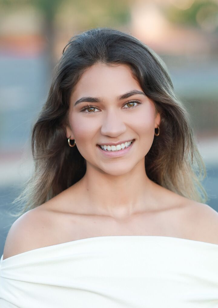 Abigail Aispuro, Real Estate Salesperson in Henderson, Americana