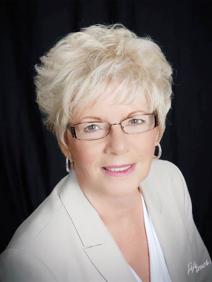 Betty Wachter, Real Estate Broker in Douglas, Affiliated