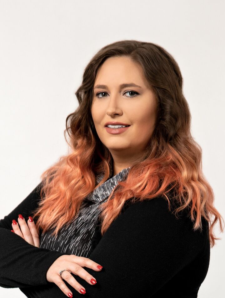 Eleni LeVan-Miller, Real Estate Salesperson in Bedford, Premier