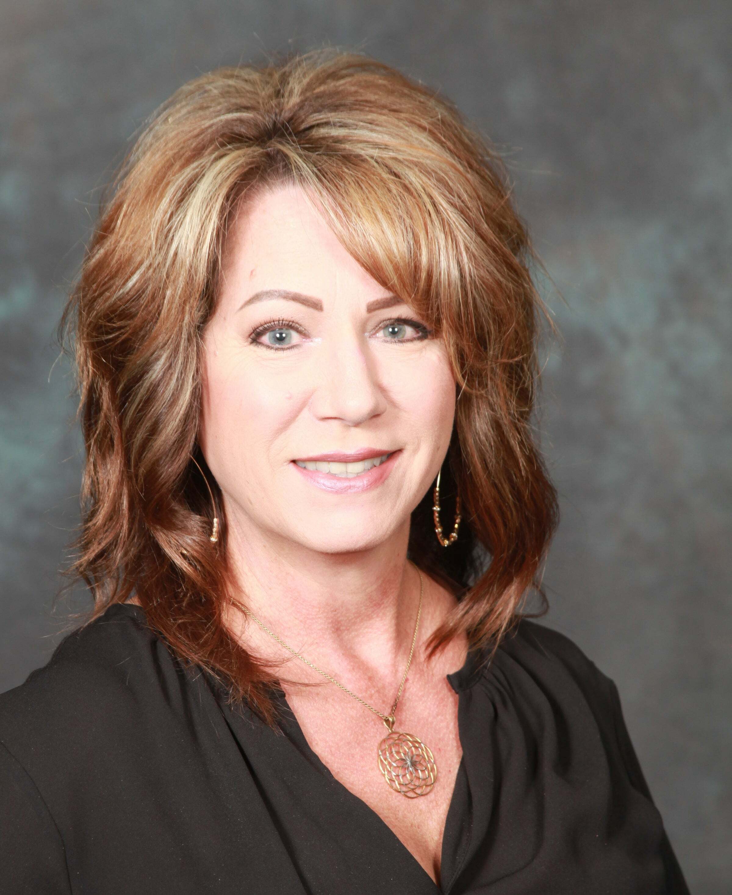Rhonda Greer, Real Estate Salesperson in Tehachapi, Frontier