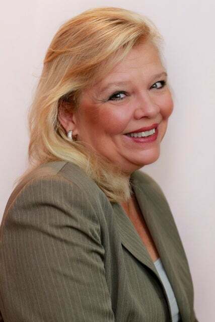 Donna Manning - Catapano, Real Estate Salesperson in Massapequa, AA Realty