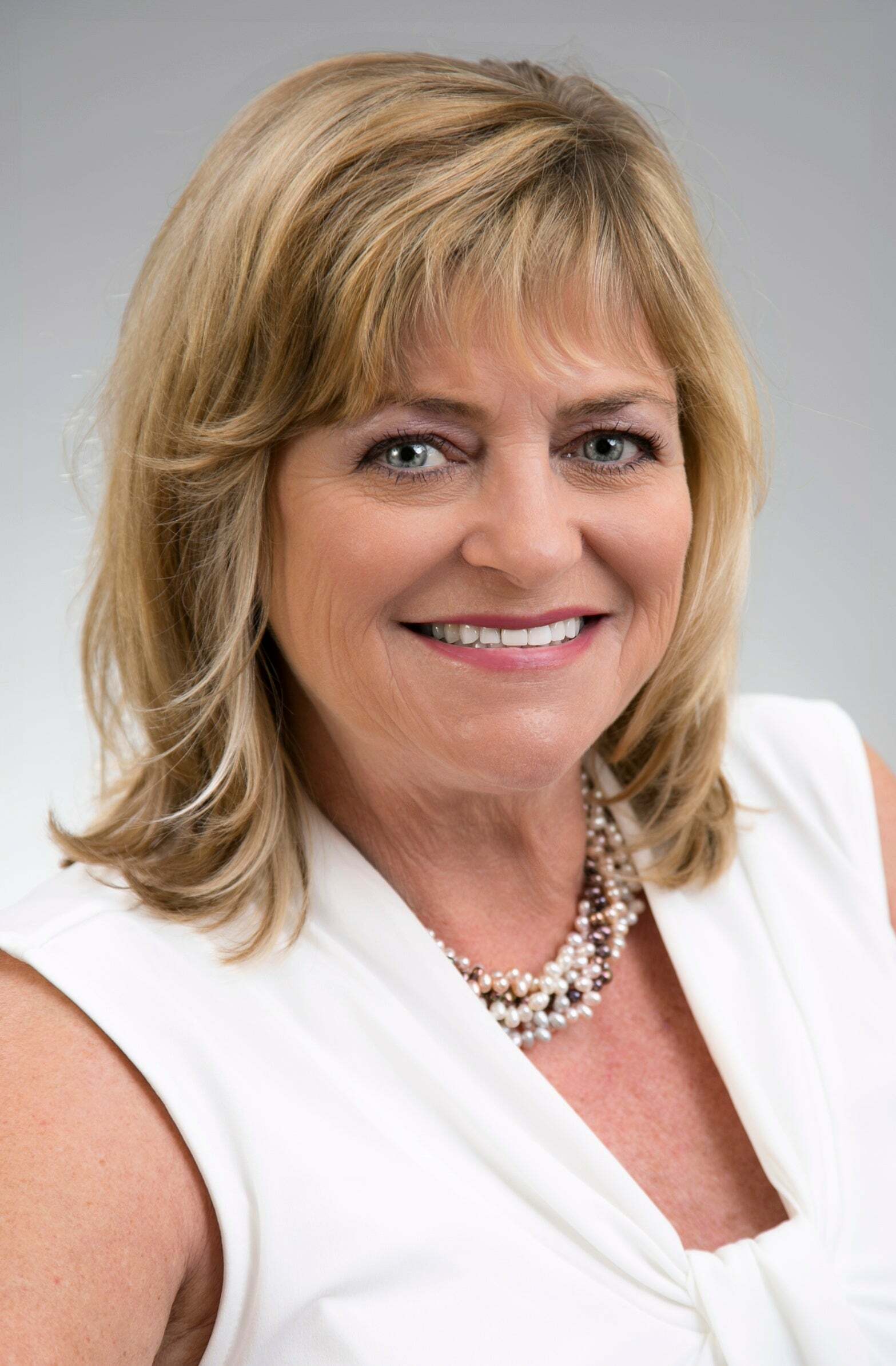 Linda Cheek, Real Estate Salesperson in Mandeville, TEC
