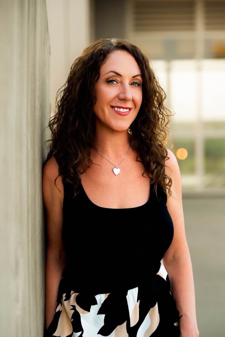Leslie Rivers,  in Lexington, 803