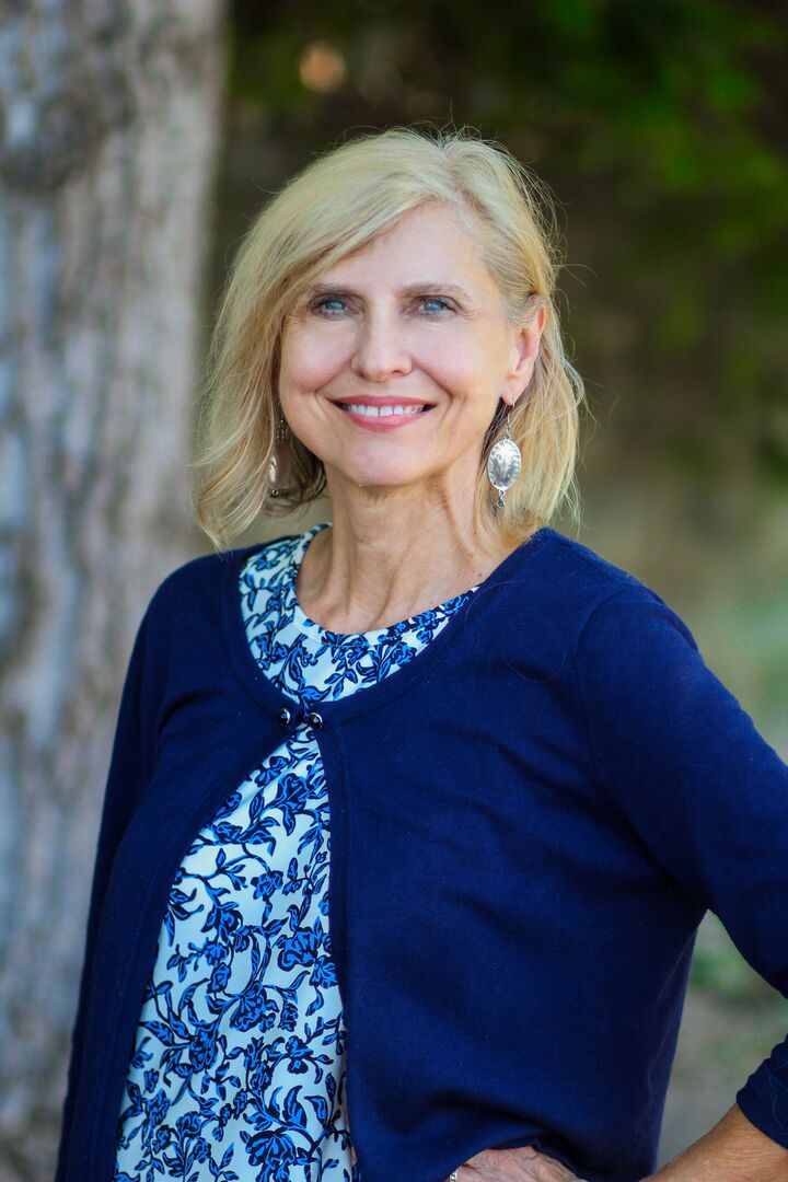 Cindy Lobo, Real Estate Salesperson in Fort Mill, Paracle