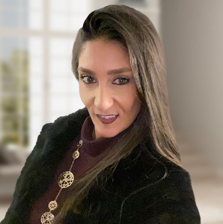 Lina Guddemi,  in Hauppauge, Realty Connect