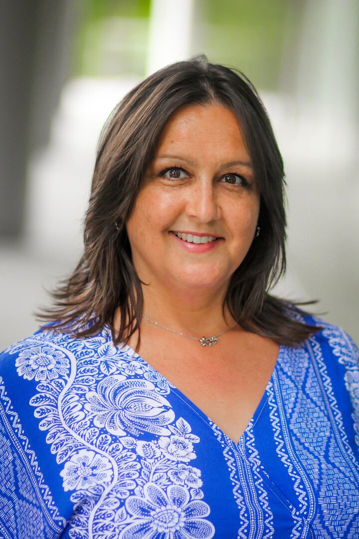 Beth Englert, Real Estate Salesperson in Cary, Paracle