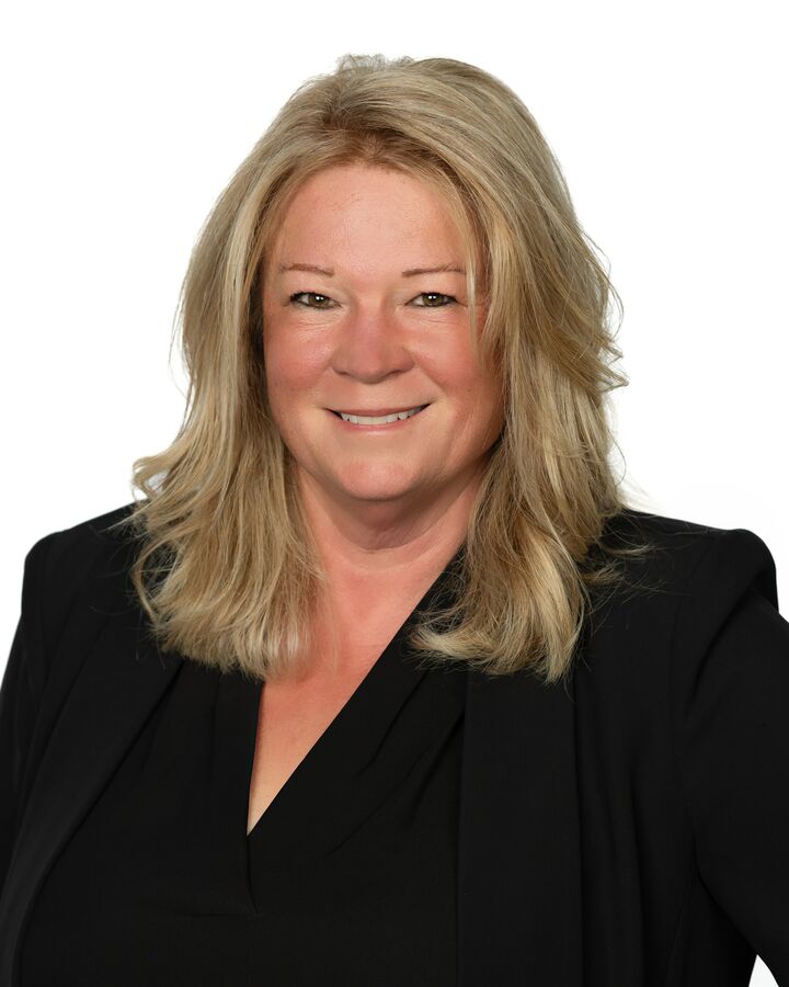 Pamela Roueche, Real Estate Salesperson in Lewiston, Price Right
