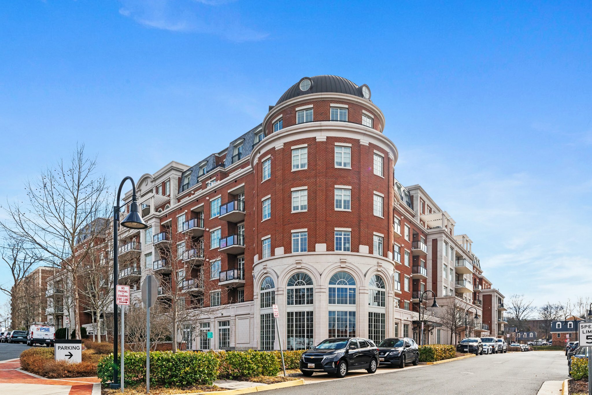Property Photo:  6900 Fleetwood Road 706 VA 22101 