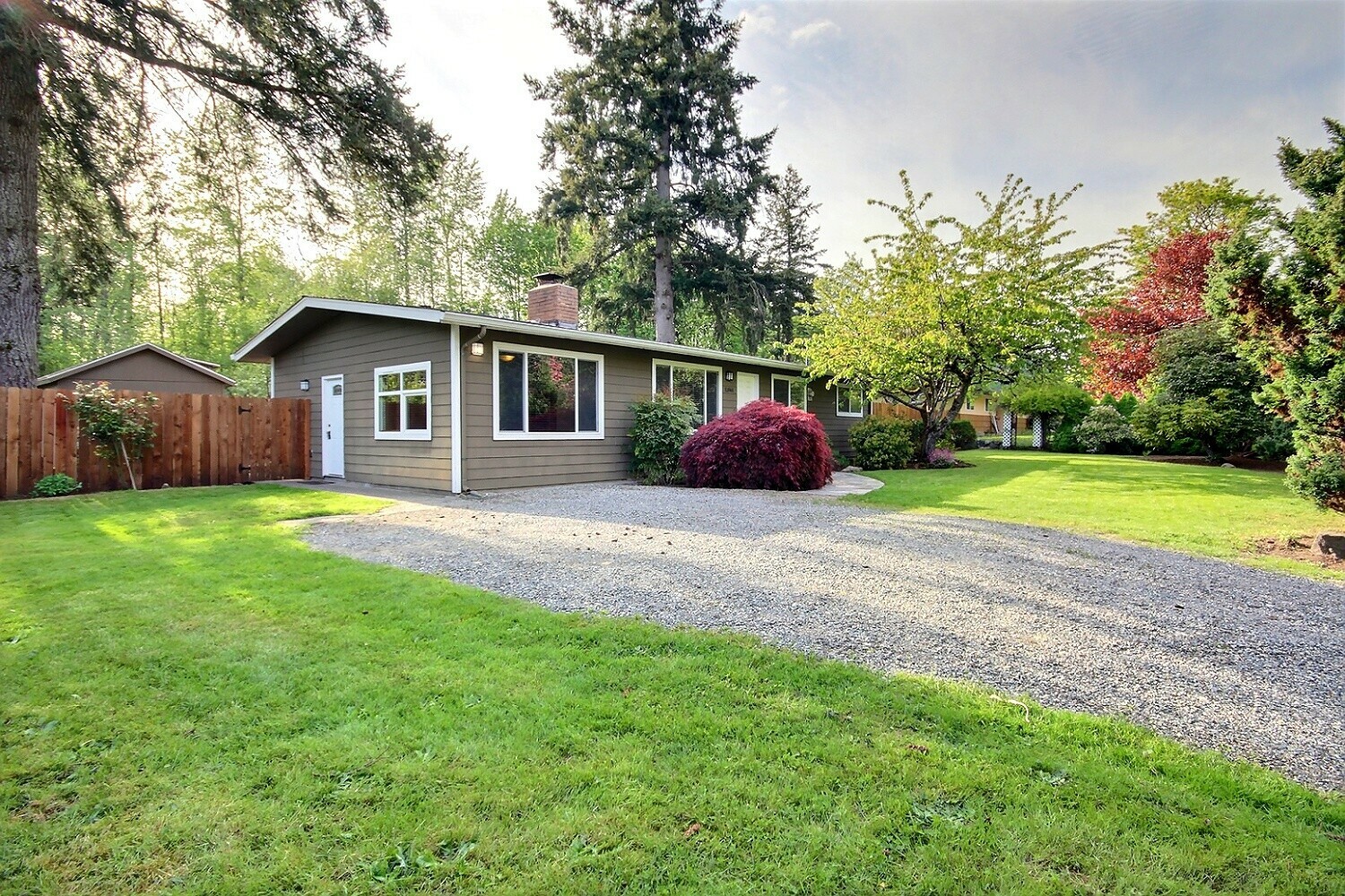 Property Photo:  12861 175th Avenue SE  WA 98059 