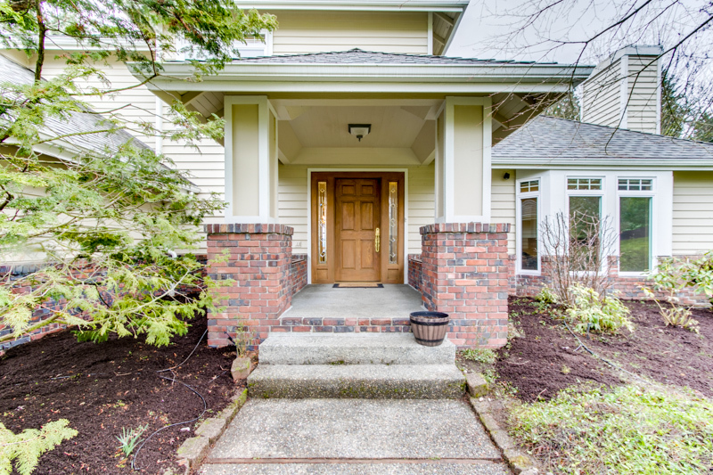 Property Photo: Entry 17210 105th Ave NE WA 98011