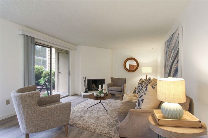Property Photo: 17528 150th Ct SE #L2 17528 150th Ct SE L-2 WA 98058