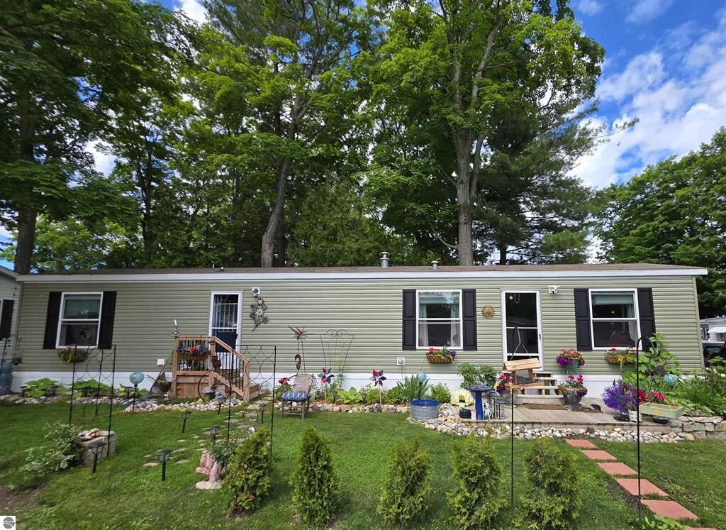 Property Photo:  616 Shadywood Street  MI 49629 