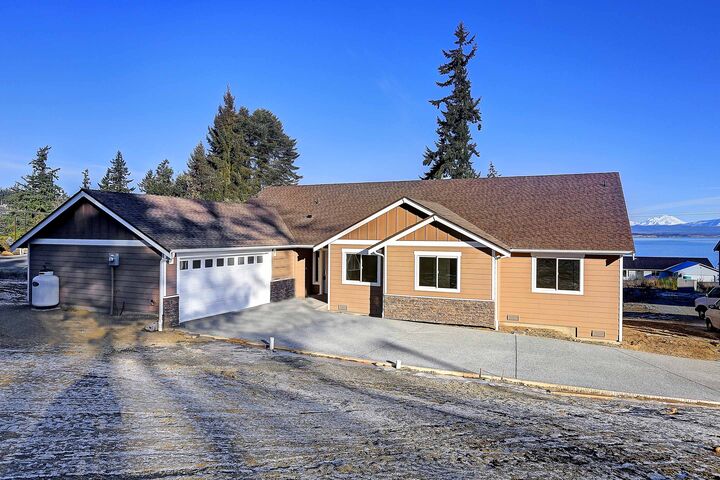 Property Photo: Exteriors 1303 Sunrise Estates Place WA 98282