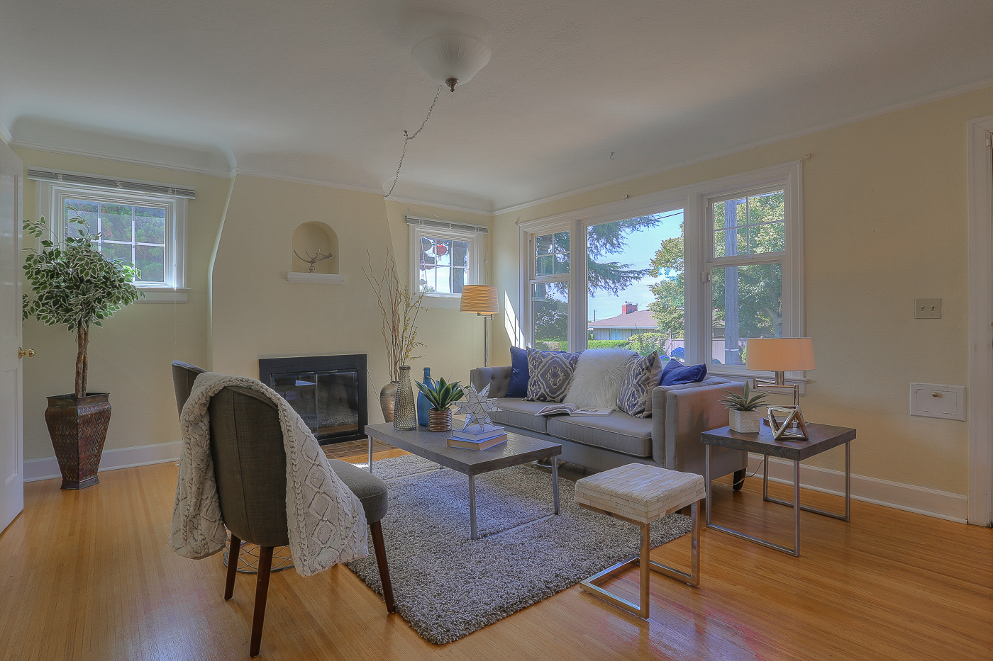 Property Photo: Living Room 2007 NW 85th St  WA 98117 