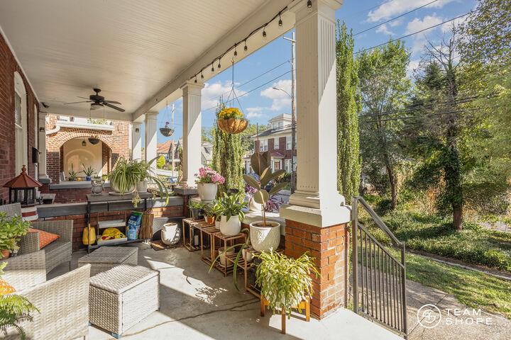 Property Photo:  224 Seneca Street  PA 17110 