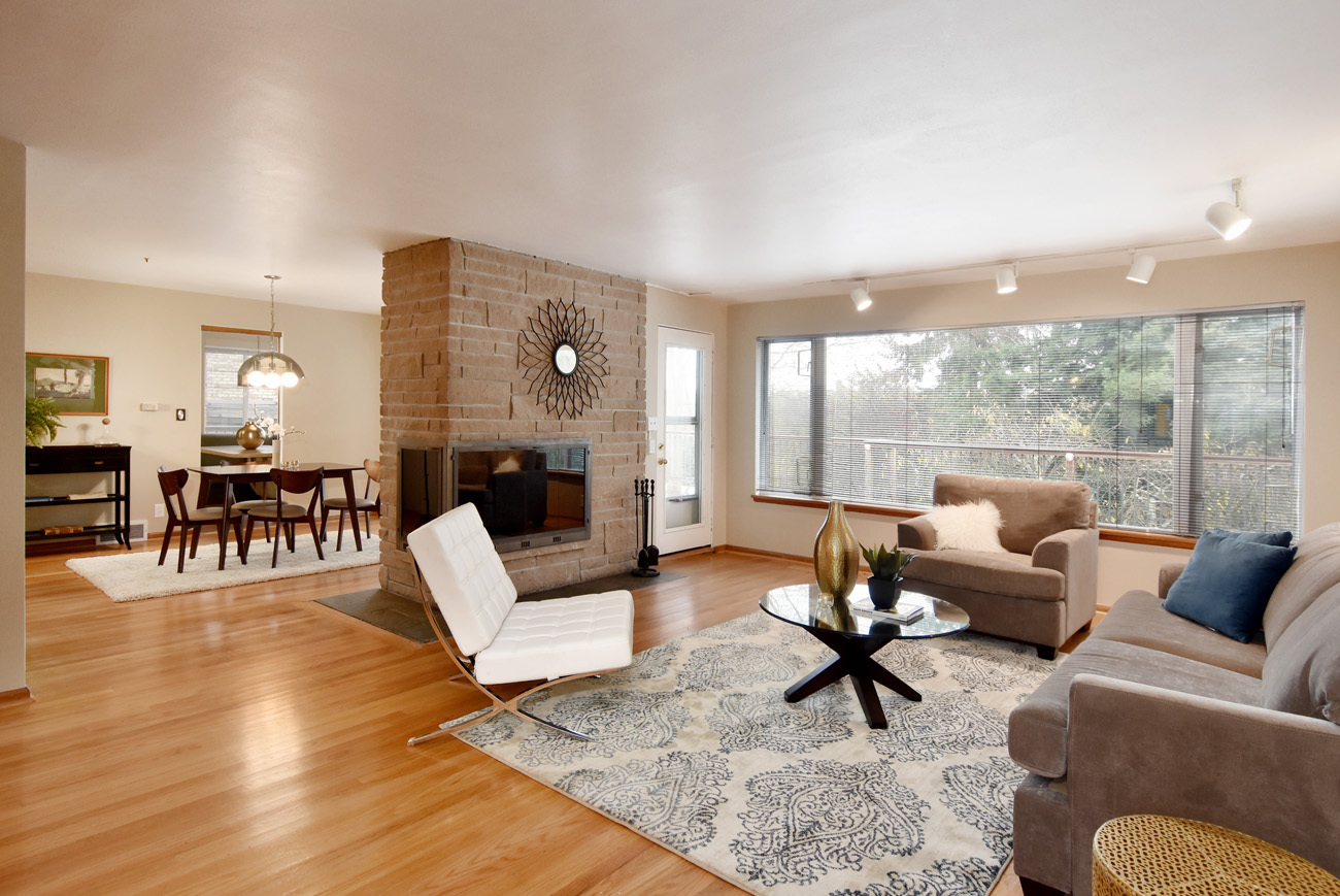 Property Photo: Living & dining rooms 2853 30th Ave W  WA 98199 