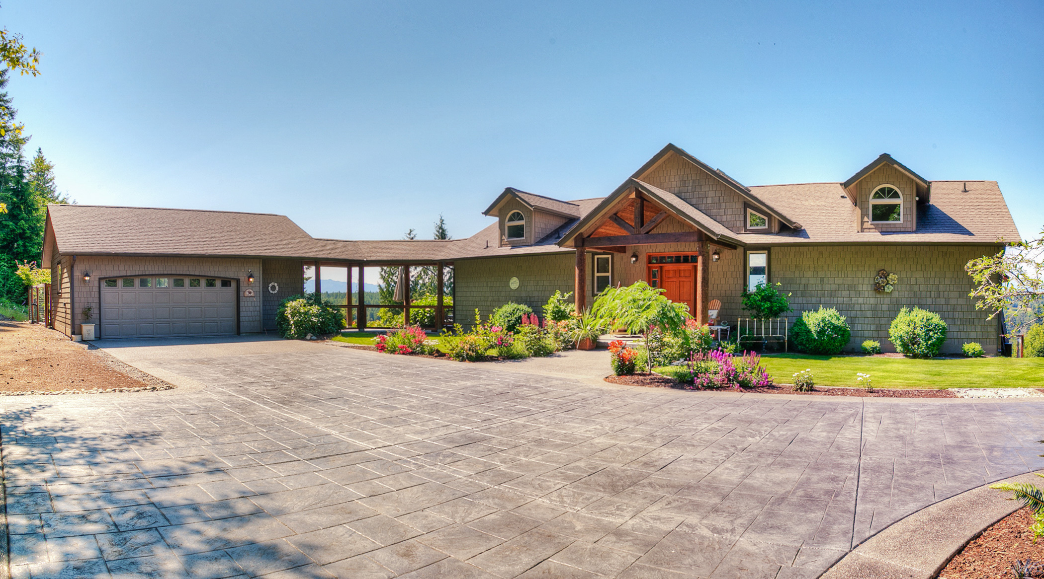 Property Photo: 1151 E Daniels Rd WA 98584