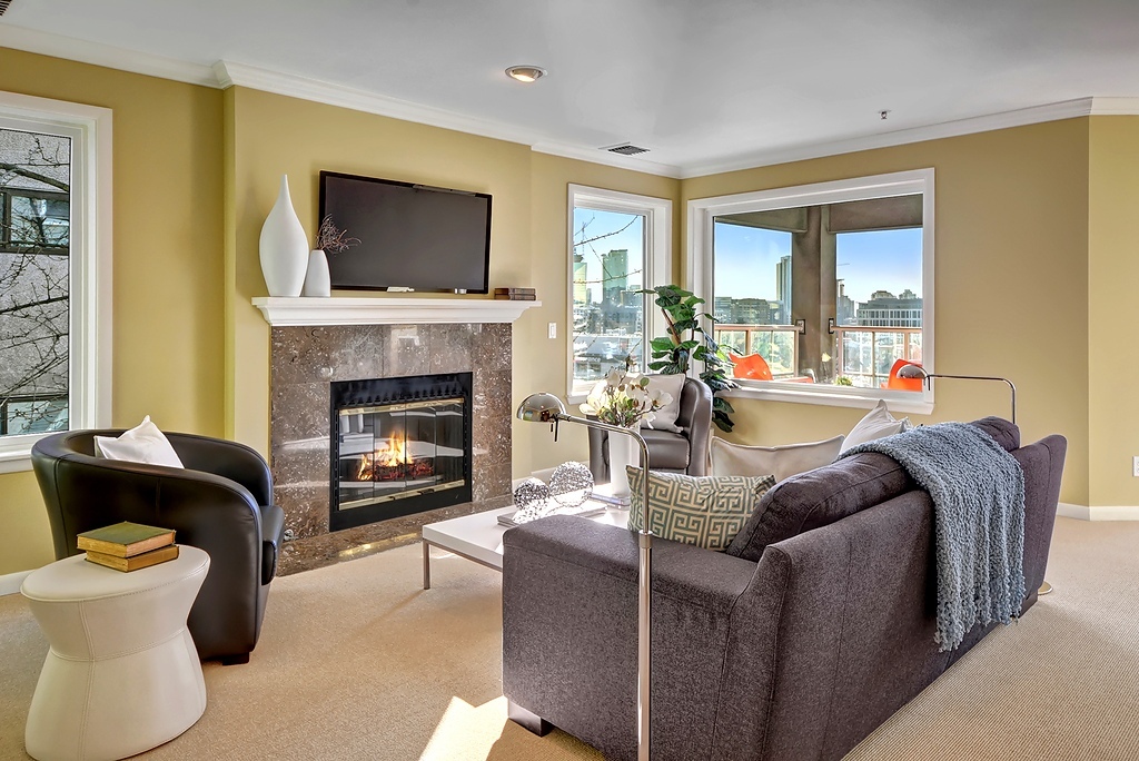 Property Photo: Living room 420 Melrose Ave E 402  WA 98102 