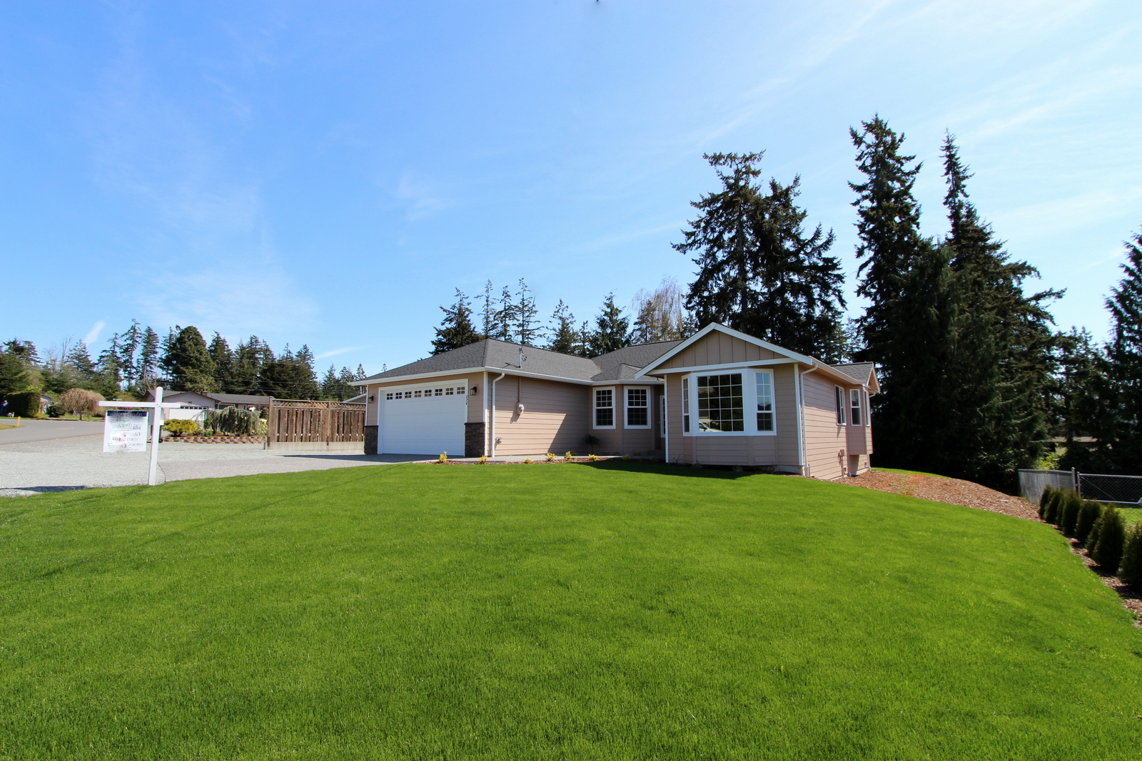 Property Photo:  324 Dunbar Lane  WA 98282 