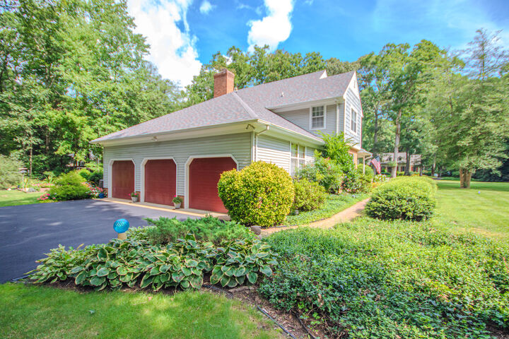 Property Photo: 5434 Loch Ness Terrace MD 21801