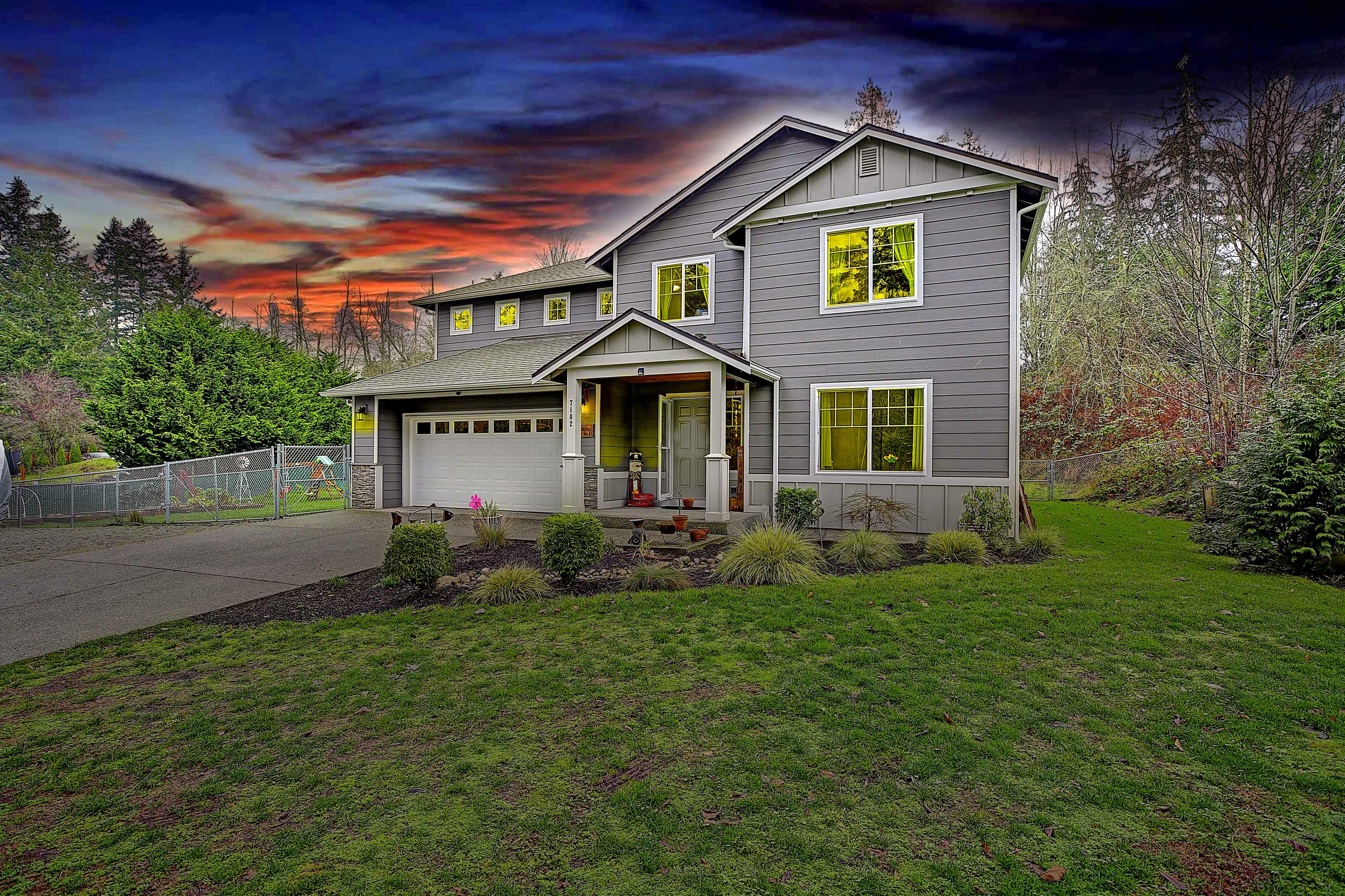 Property Photo:  7102 Lakewood Rd  WA 98292 