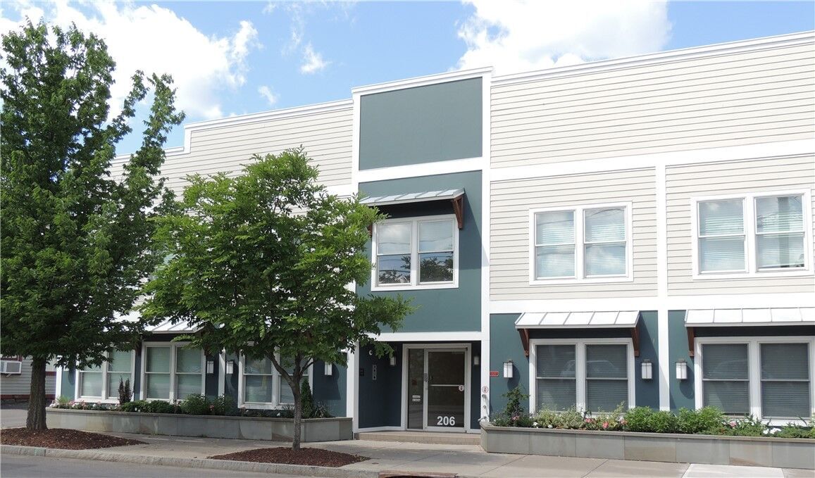 Property Photo:  206 Taughannock Boulevard 206  NY 14850 