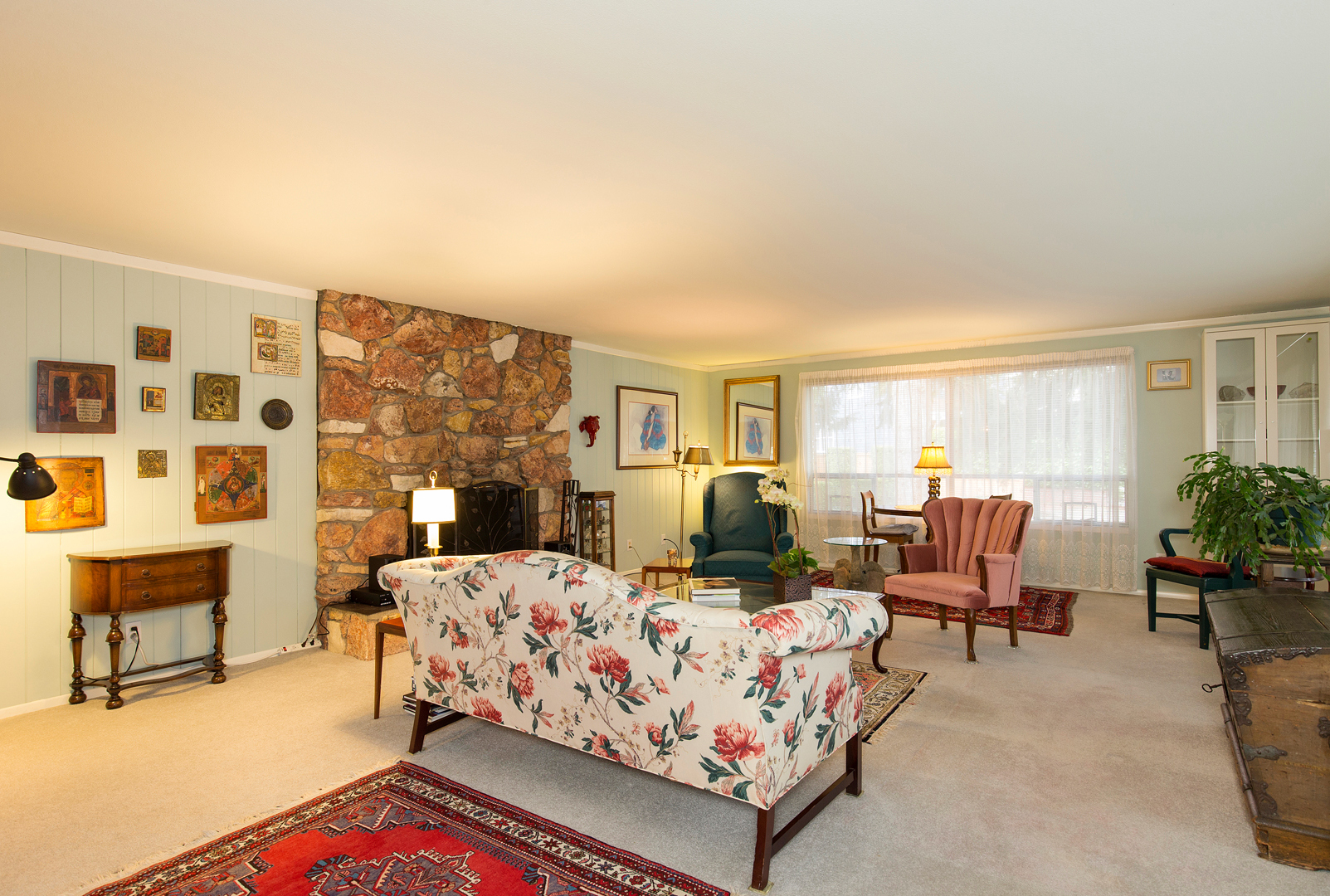 Property Photo: Living Room 182 McGraw Place  WA 98109 