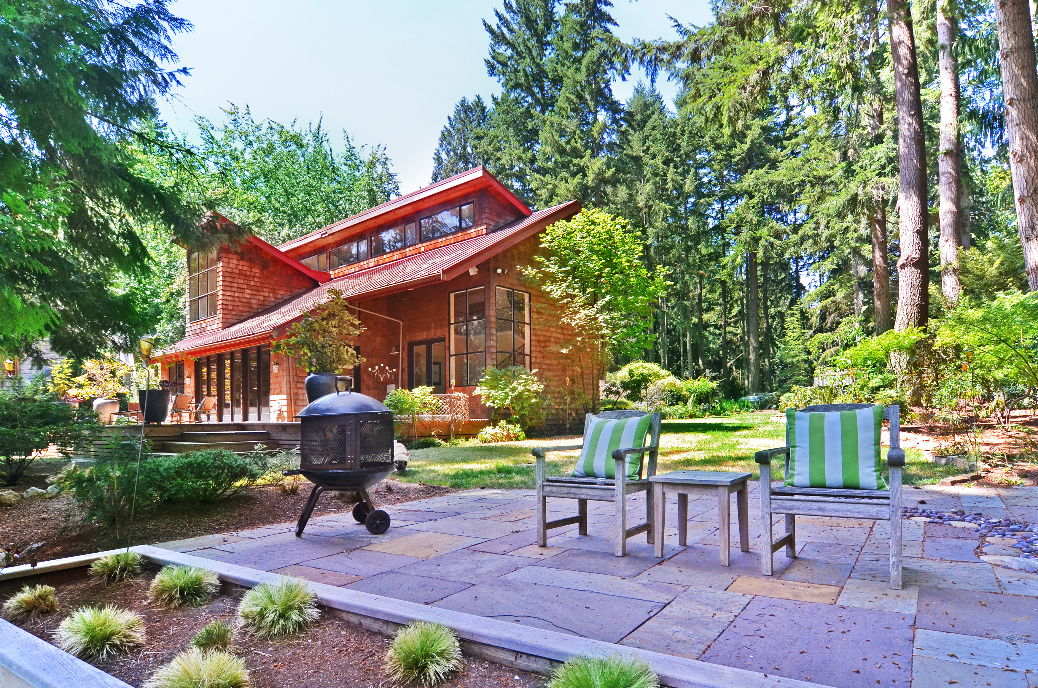 Property Photo:  8671 Battle Point Dr NE  WA 98110 