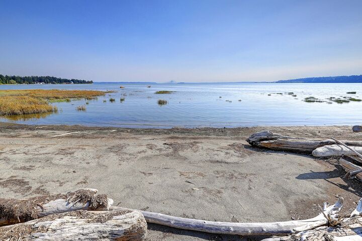 Property Photo: 870 Livingston Bay Shore Drive WA 98282