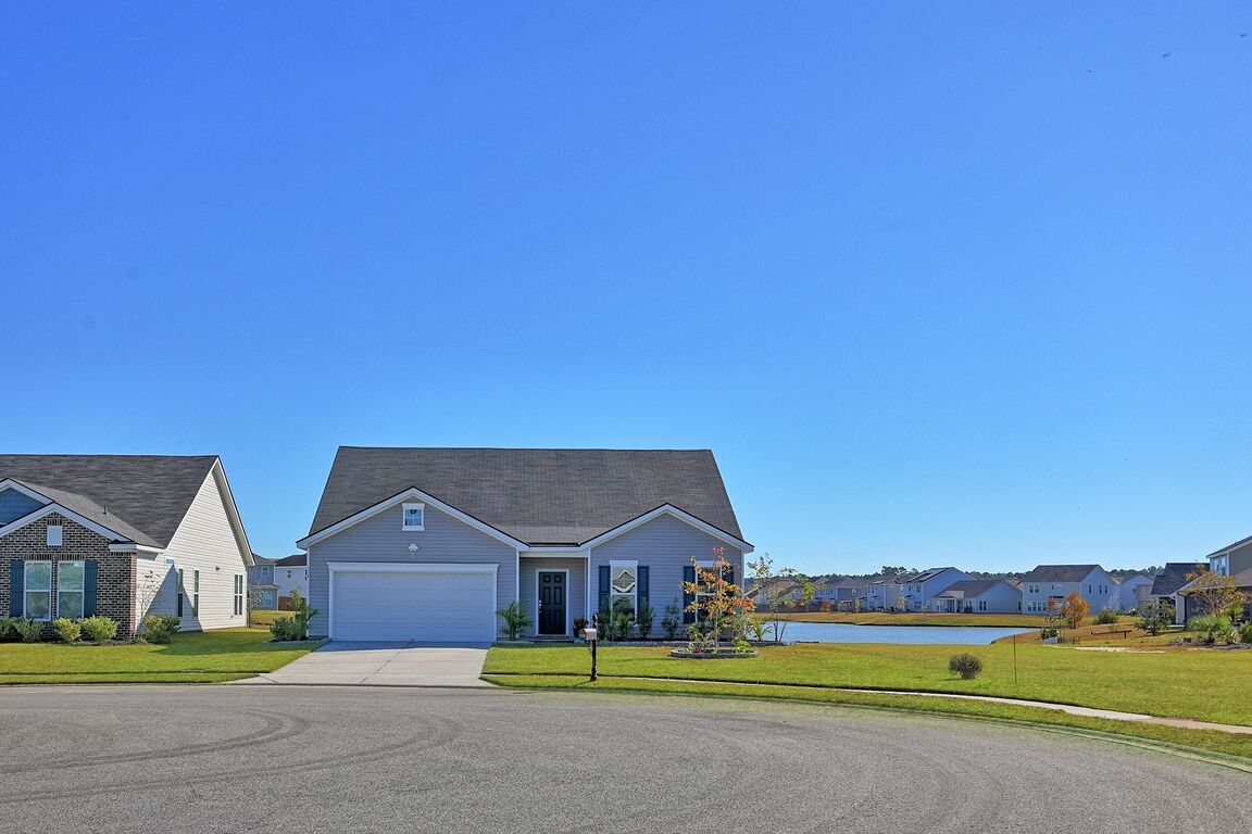 Property Photo:  112 St Marys Circle  GA 31407 