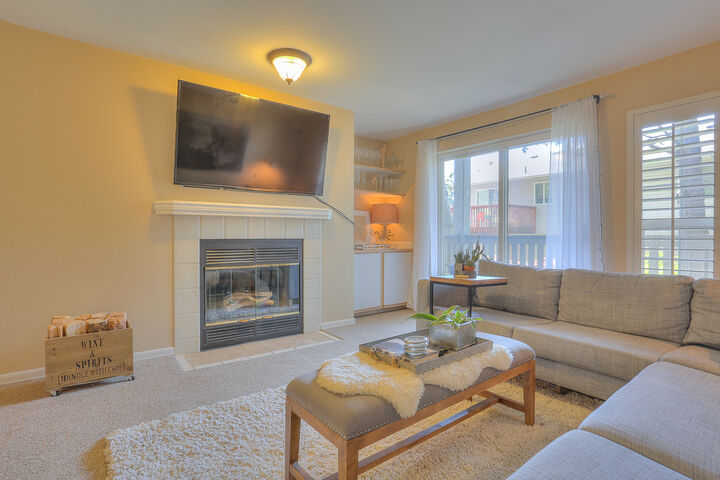 Property Photo: Living Room 215 100th St SW B208 WA 98204