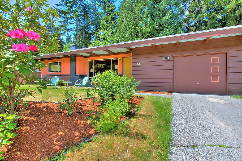 Property Photo:  18321 Dayton Place N  WA 98133 