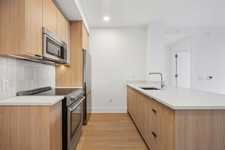 Property Photo:  499 President St	240  NY  11215 